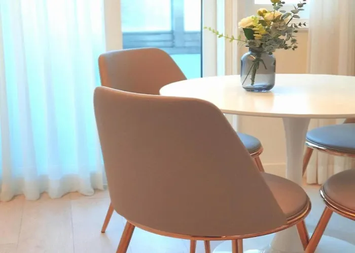 House Apartment *